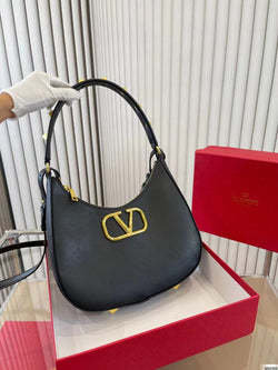 Valentino's classic - The Elegant Store